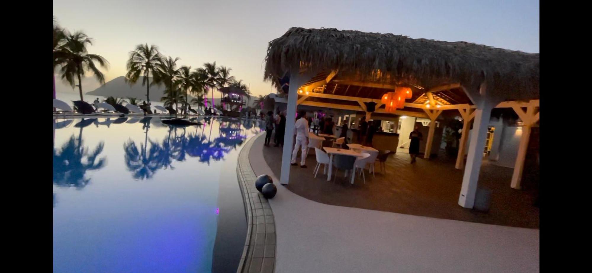 Vue Mer & Rocher - Okavango Blue Studio Le Diamant Exterior photo